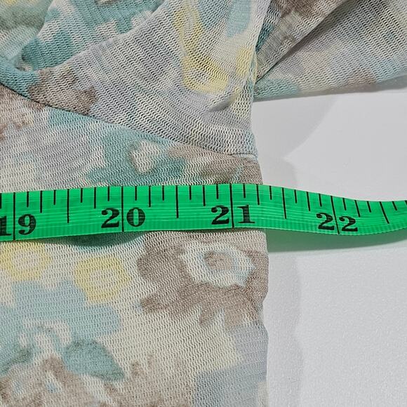 JH Collectibles Women's Large Blue Yellow Flower Button Embellished Loose Fitted - Picture 6 of 7